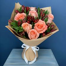 Букет Сплетённые любовью в Санкт-Петербурге Букет цветов из:  Розы и Альстромерии в Санкт-Петербурге