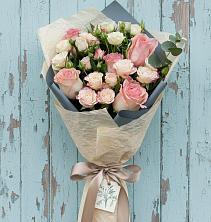 Букет нежный и розовый в Санкт-Петербурге Букет цветов из:  Розы в Санкт-Петербурге